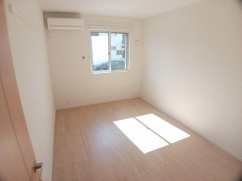  名古屋市営地下鉄東山線/星ヶ丘駅 バス23分「岩崎南口」停下車:停歩2分 1階 築6年