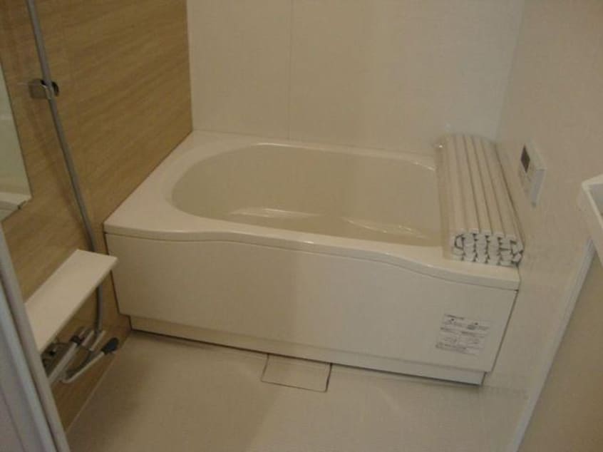  名古屋市営地下鉄東山線/星ヶ丘駅 バス13分梅森坂停下車:停歩1分 1-2階 築10年