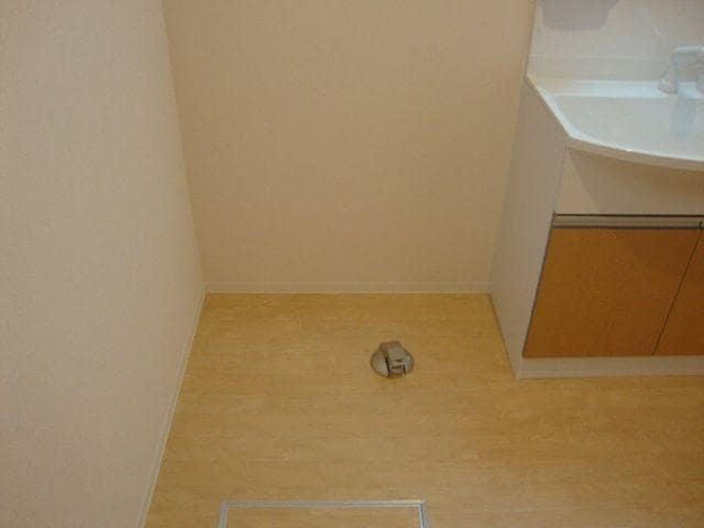  名古屋市営地下鉄東山線/星ヶ丘駅 バス13分梅森坂停下車:停歩1分 1-2階 築10年