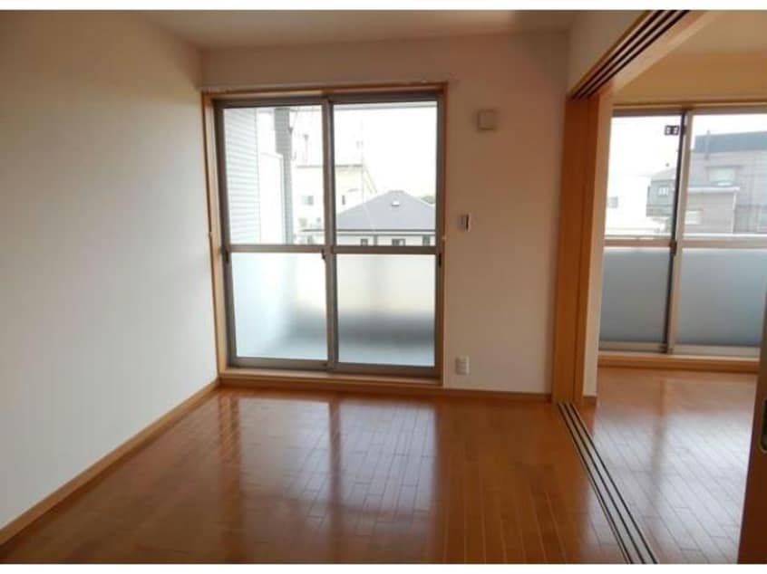  レジデンス内山田