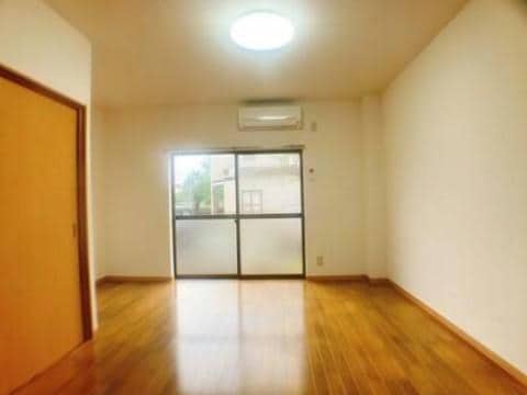  ホワイトパレス