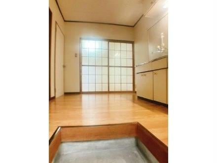  ホワイトパレス