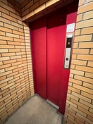 エレベーター 辰巳ビル