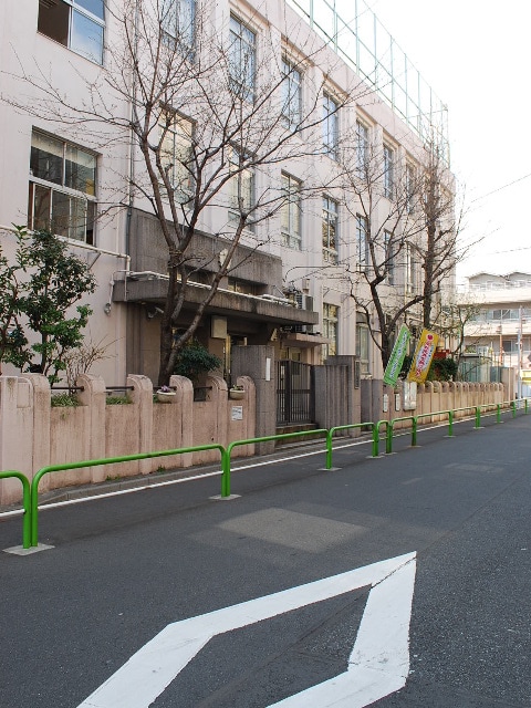 台東区立東浅草小学校(小学校)まで363m カームデイズＡ・Ｋ・Ａ