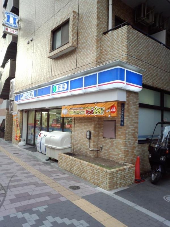 ﾛｰｿﾝ 元浅草三丁目店(コンビニ)まで148m フィルモア　ワン