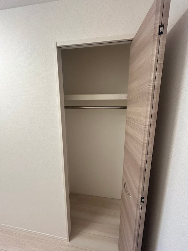  ラリュール清川B