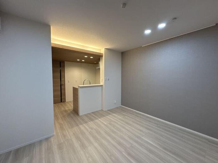  セレスティア六町III