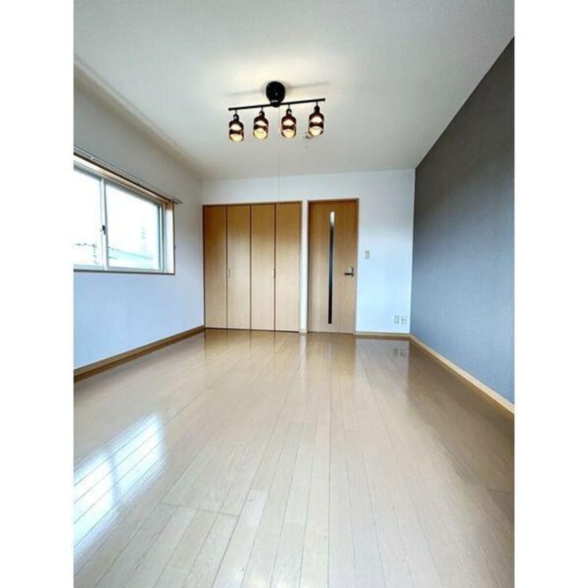  ベルシャトレ三島