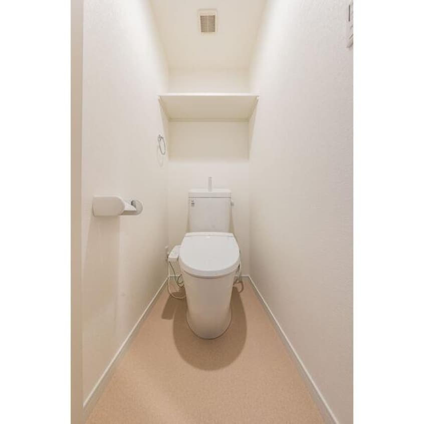  フレード高島町