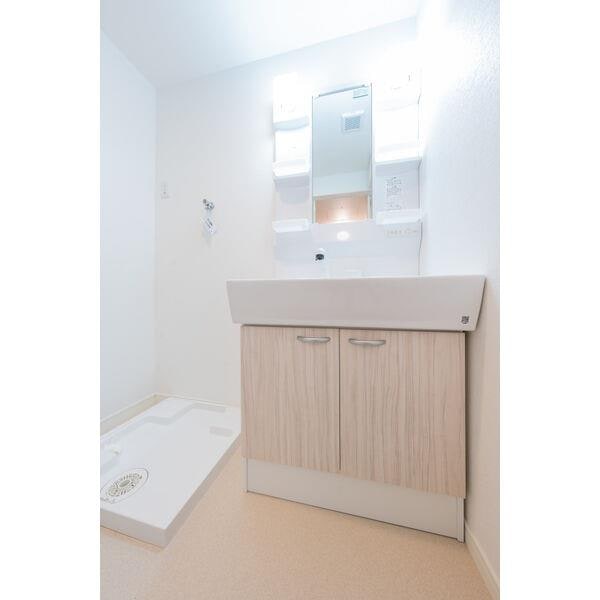  ヴィガラス川成新町