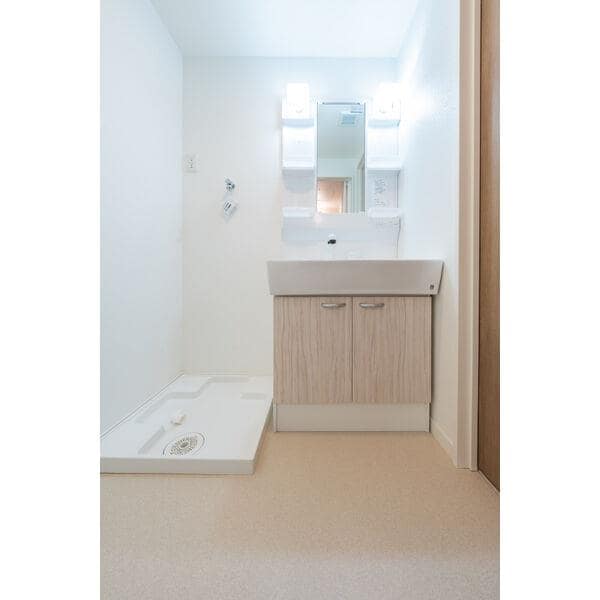  ヴィガラス川成新町