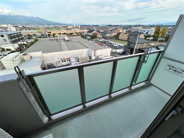  ヴィガラス川成新町