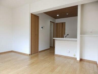  サテンエステート