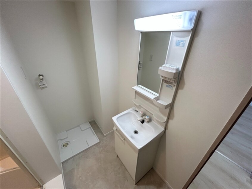  ジフォソフィーラ