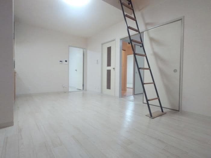  オークビレッジ花園B