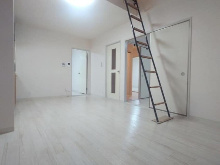  オークビレッジ花園B