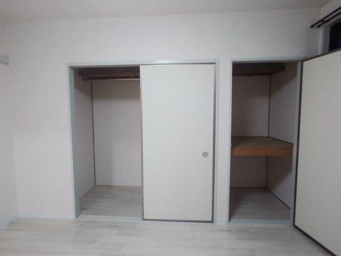  オークビレッジ花園B