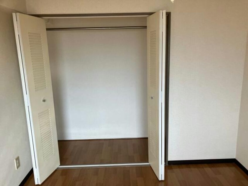  クリナーレ志家町