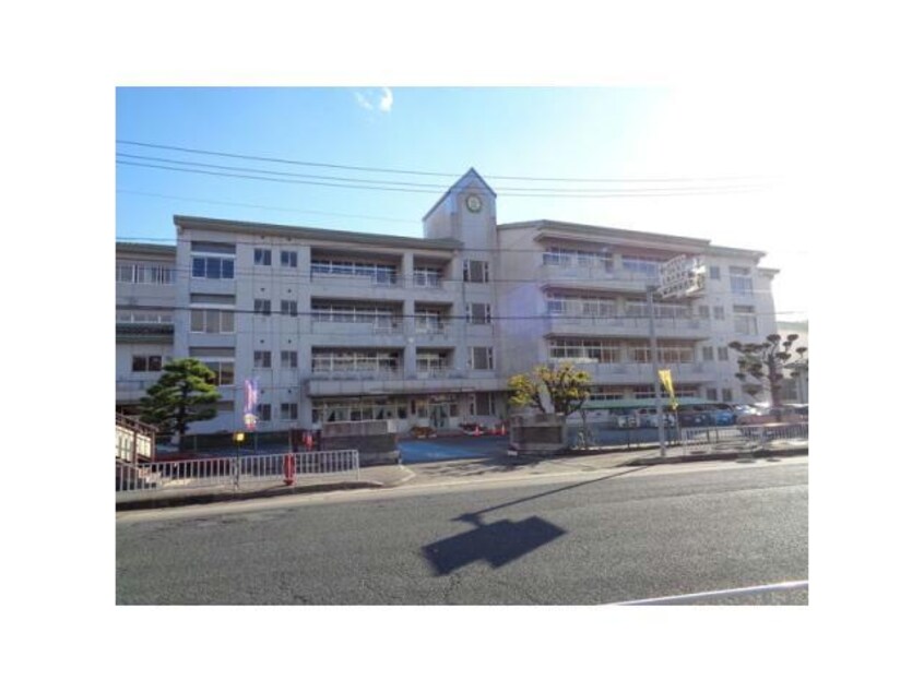 上田小学校(小学校)まで600m※小学校 森ノ庵B棟