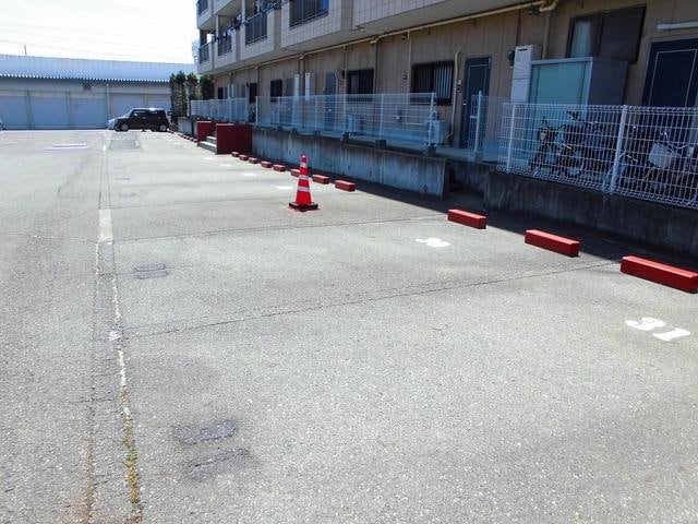  ニューマリッチイシカワ弐号館