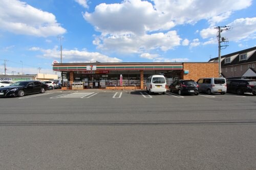 セブンイレブン 足利江川町3丁目店(コンビニ)まで142m グランプリス