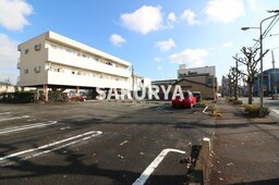 現況と異なる場合があります。