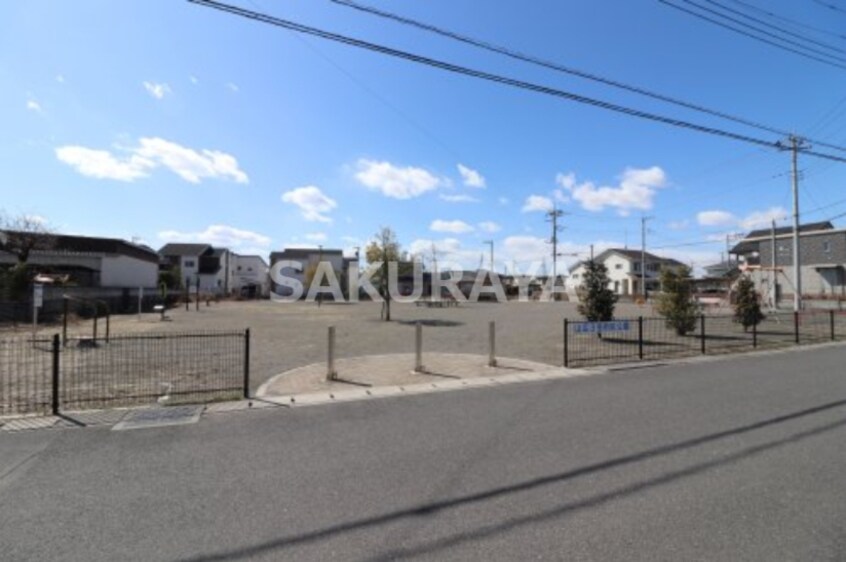 山辺3号街区公園 1561m サンモール Ｆ