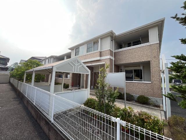 外観写真（昼） オアシス