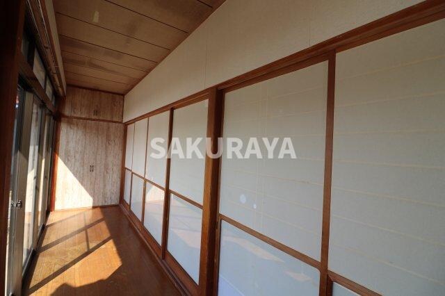 縁側
現況と異なる場合があります。 近藤方貸家