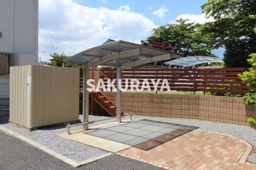 駐輪場 バジルガーデン