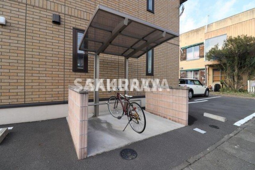 駐輪場 ロトンド
