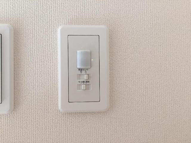 センサー照明スイッチ フルールマルシェ