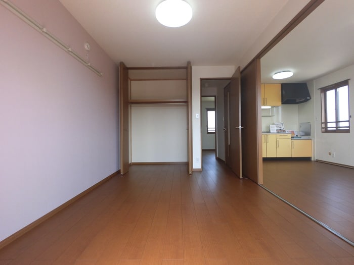 A201☆洋室6帖(ｳｫｰｸｲﾝｸﾛｰｾﾞｯﾄ有り)☆ VIRAGE GARDEN A「ヴィラージュ・ガーデン　A」