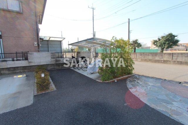 駐輪場 ルーチェガーデン