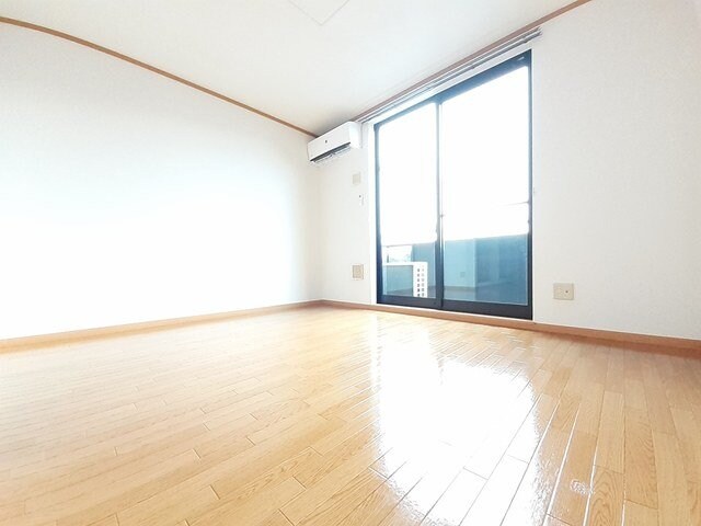 使いやすい居間です イーストニュータウンＡ