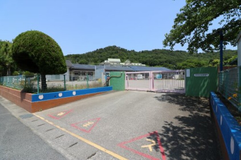 足利市大前保育所(幼稚園/保育園)まで666m Bell Famille「ベル・ファミーユ」