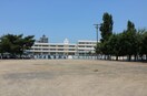 足利市立山前小学校(小学校)まで958m Bell Famille「ベル・ファミーユ」
