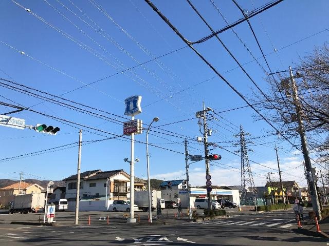 ローソン足利葉鹿町店まで708ｍ サモードパレスＡ