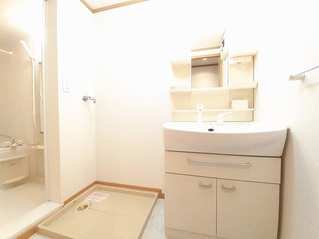 スペースが確保できる洗面所です プレッソ　モルティ