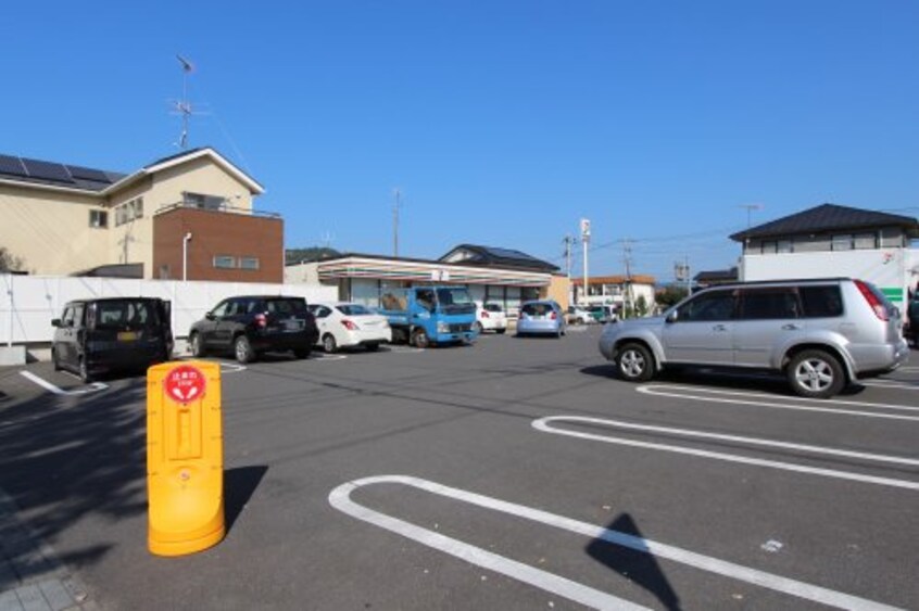 セブンイレブン 足利利保店(コンビニ)まで665m マロニエジャルダン Ｂ