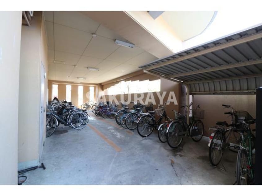 駐輪場 ローゼンクローネ