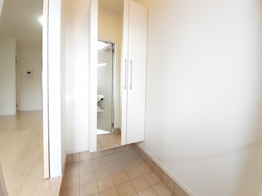 明るい玄関です マリアパレスＡ