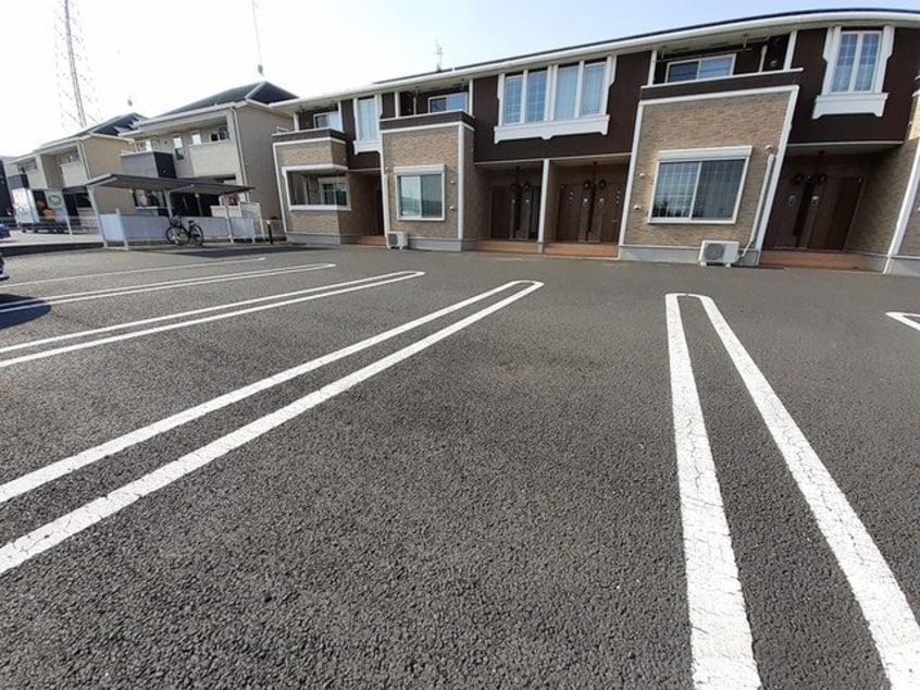 駐車場に車を止められます デュオ　ディッチャ　イーリス