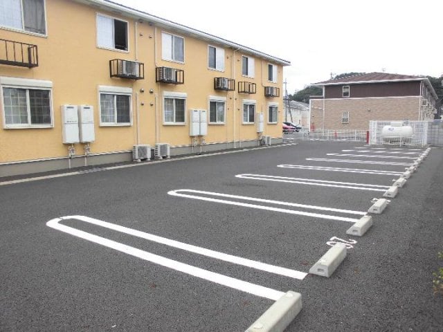 駐車場に車を止められます ベルデ　ブリッサⅠ