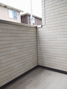 落ち着いた時間を過ごせるバルコニーです マーベラス　Ｃ