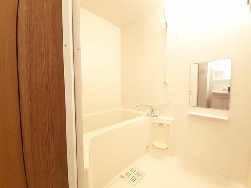 コンパクトで使いやすいお風呂です ウィステリア