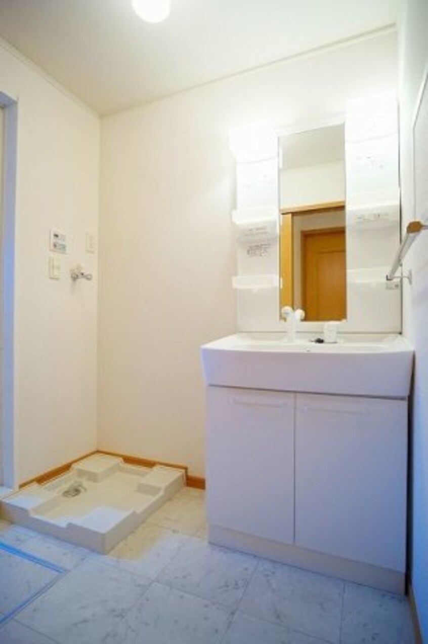 コンパクトで使いやすい洗面所 グラン・ソレイユＢ