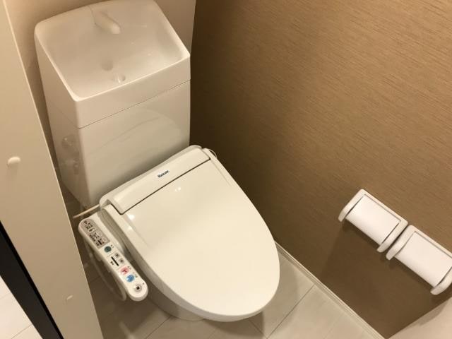 シャワー付トイレ フルールマルシェⅡ