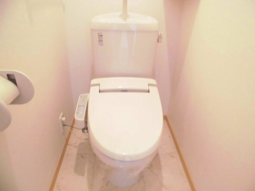 ゆったりとした空間のトイレです グレイスＭ