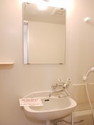 コンパクトで使いやすい洗面所 アネックス石井